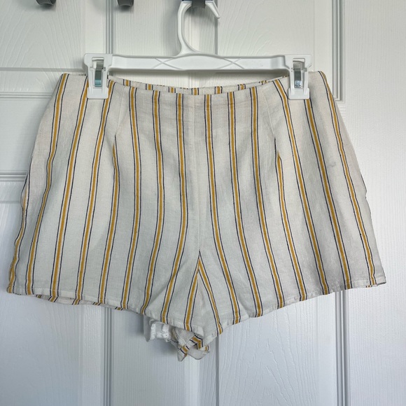 Forever 21 yellow and white striped shorts - Picture 3 of 7